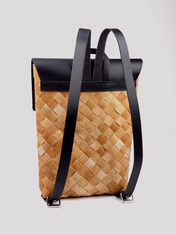 byork-azsIrEsOvJY-unsplash Mochila